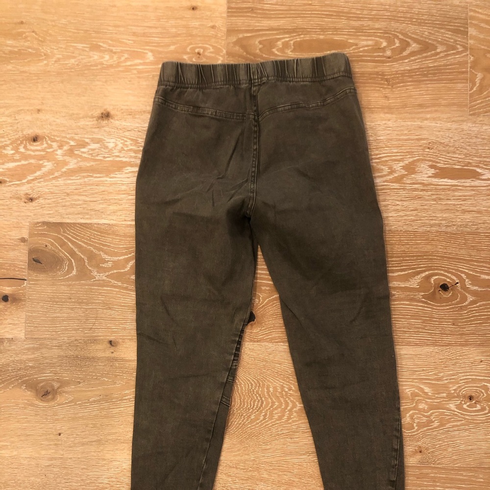 Moto-style Staccato Jeggings, distressed olive - Picture 5 of 8